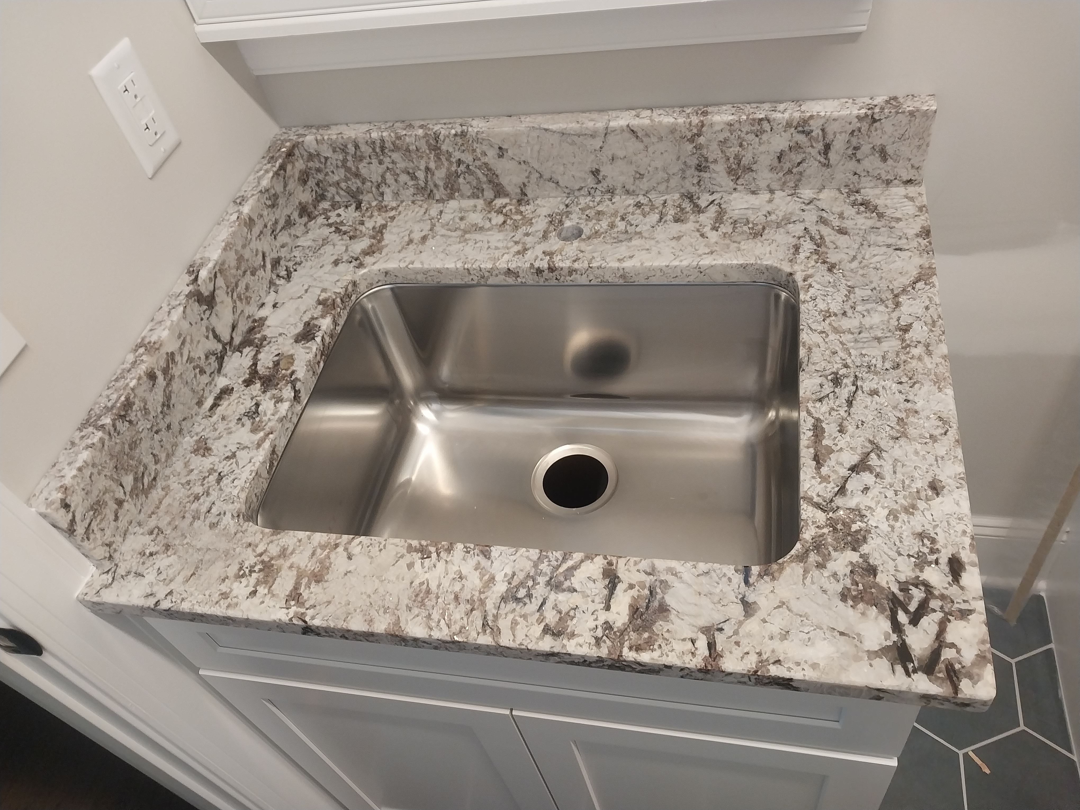 Image from Granite Details's gallery of previous granite, marble, porcelain, or other types of installation work they've completed.
