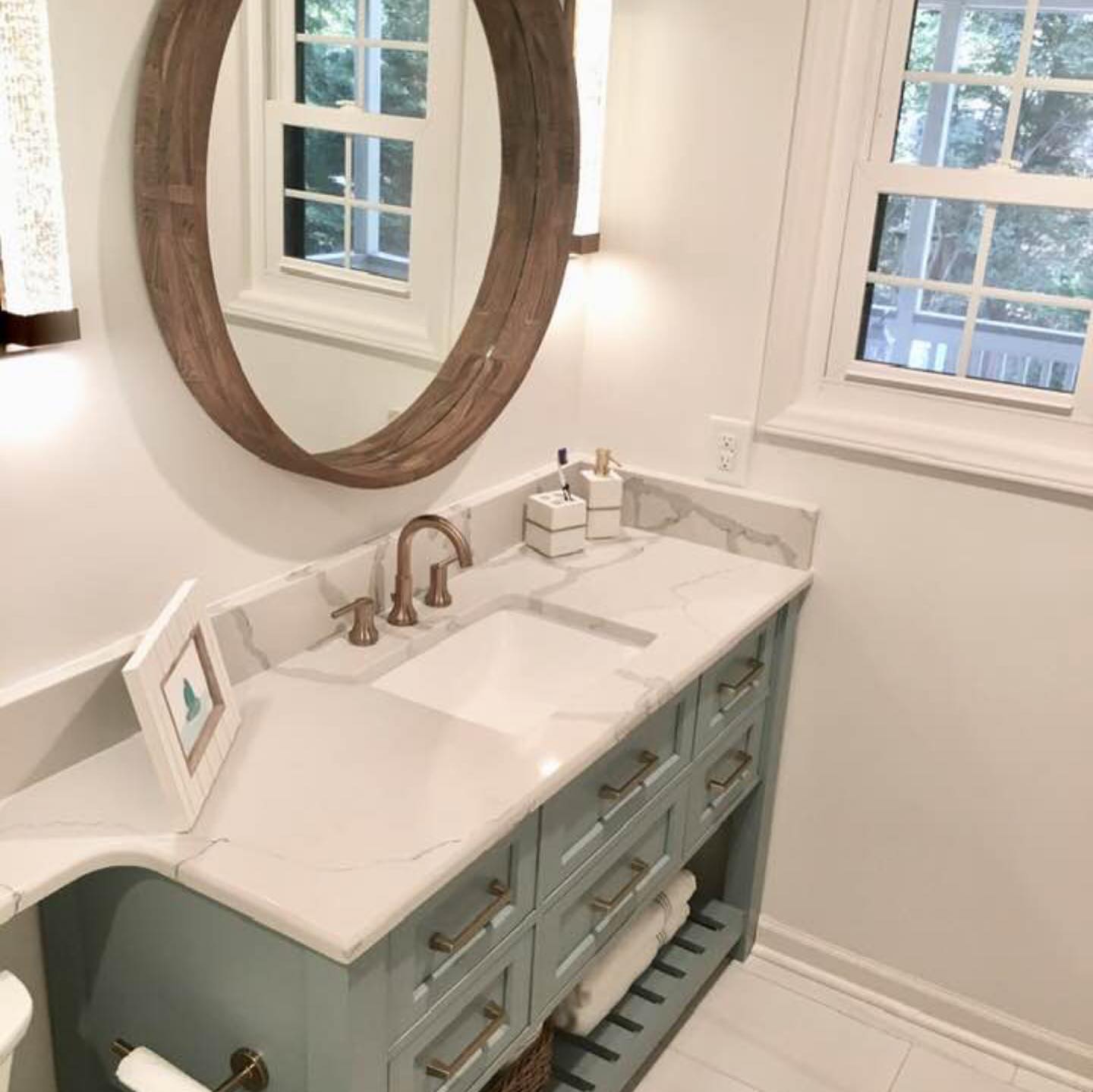 Image from Granite Details's gallery of previous granite, marble, porcelain, or other types of installation work they've completed.