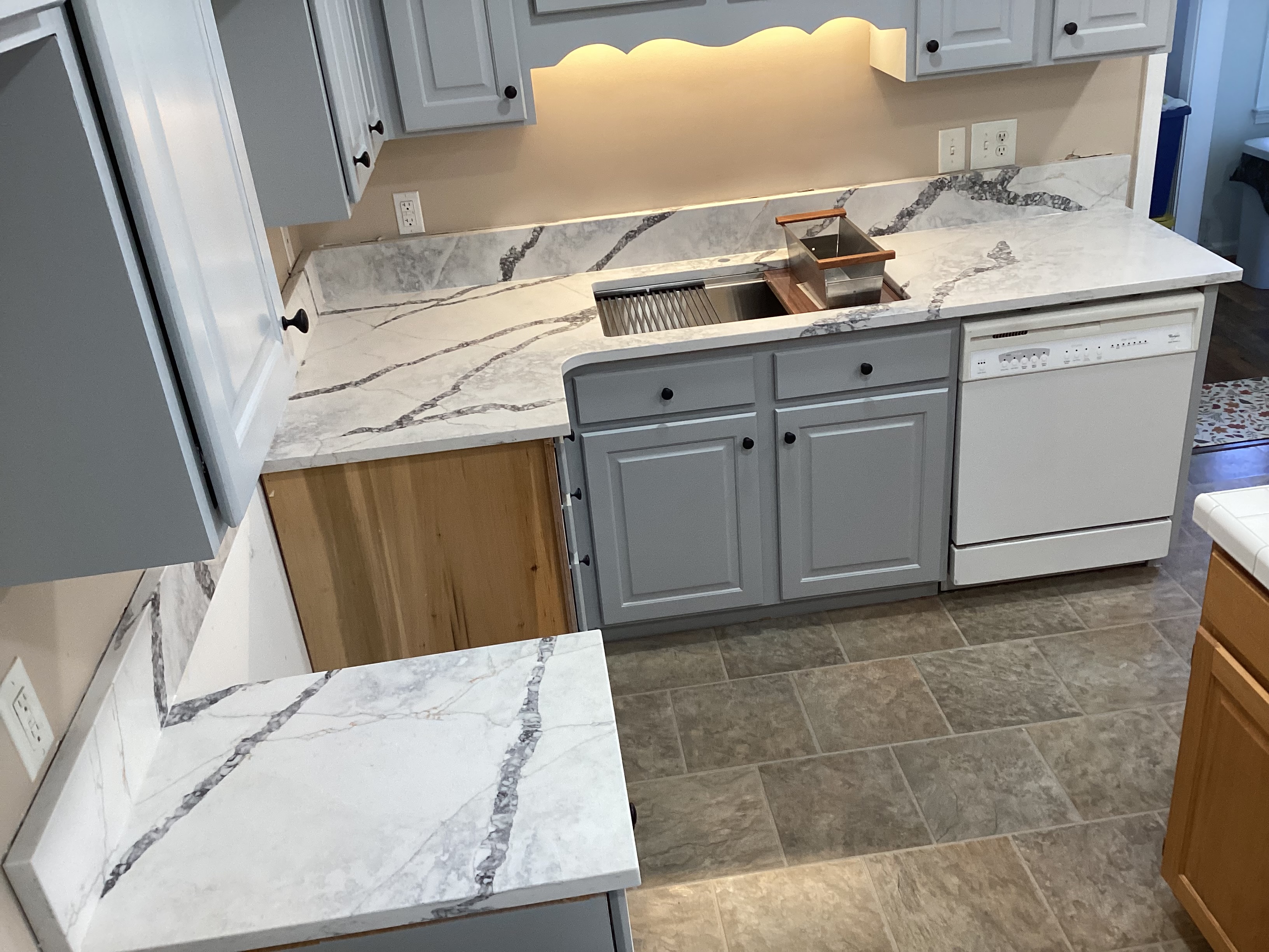 Image from Granite Details's gallery of previous granite, marble, porcelain, or other types of installation work they've completed.
