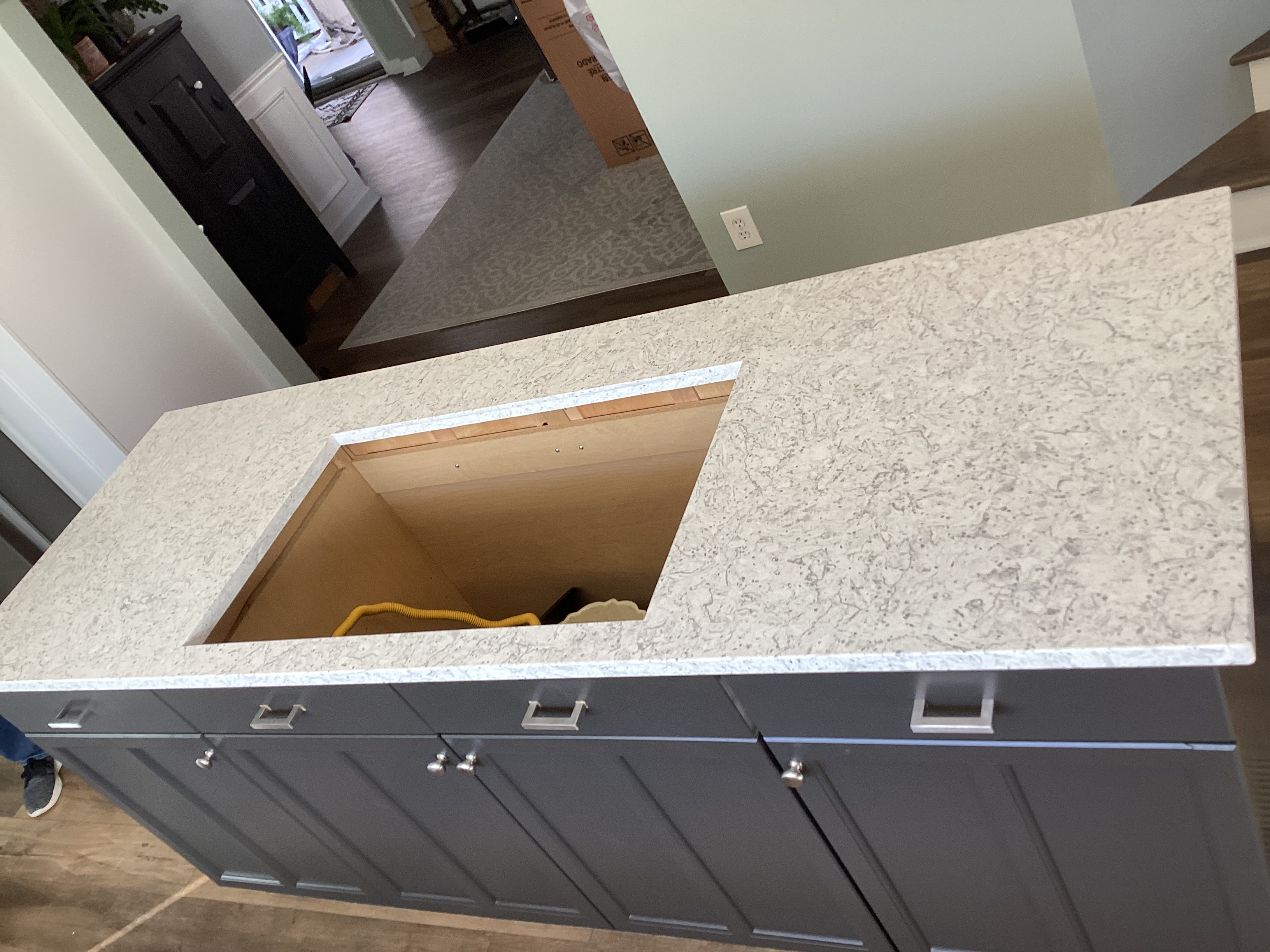 Image from Granite Details's gallery of previous granite, marble, porcelain, or other types of installation work they've completed.