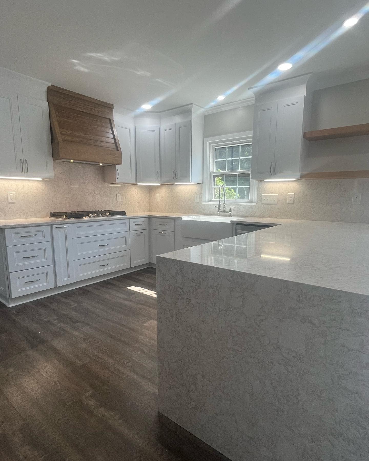 Image from Granite Details's gallery of previous granite, marble, porcelain, or other types of installation work they've completed.